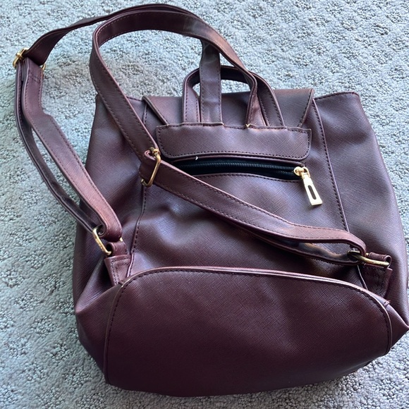 LIKE NEW Burgundy backpack - Picture 2 of 2